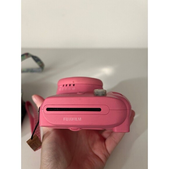 FujiFilm Instax Camera Mini 9 - Picture 10 of 13